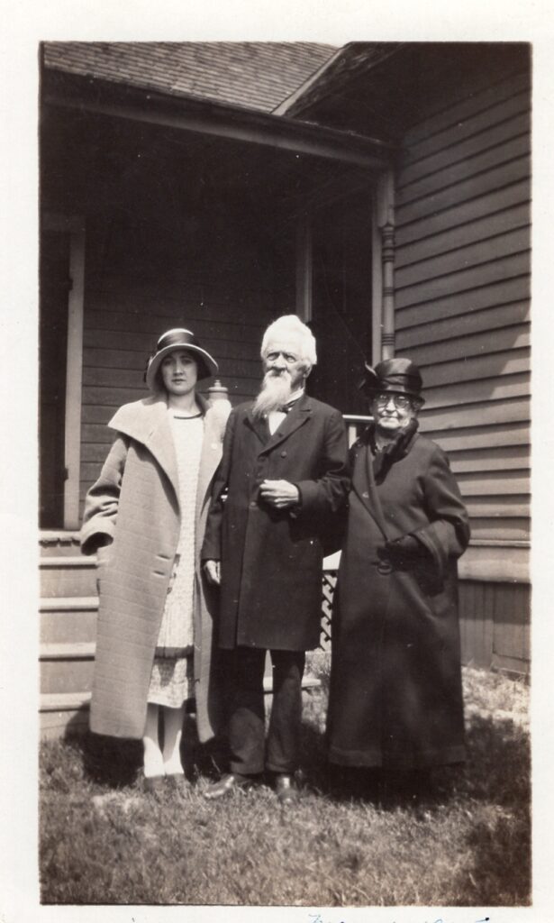 Alma Liedke, E.T. Richter, Mariam Richter - Mapplewood Mo